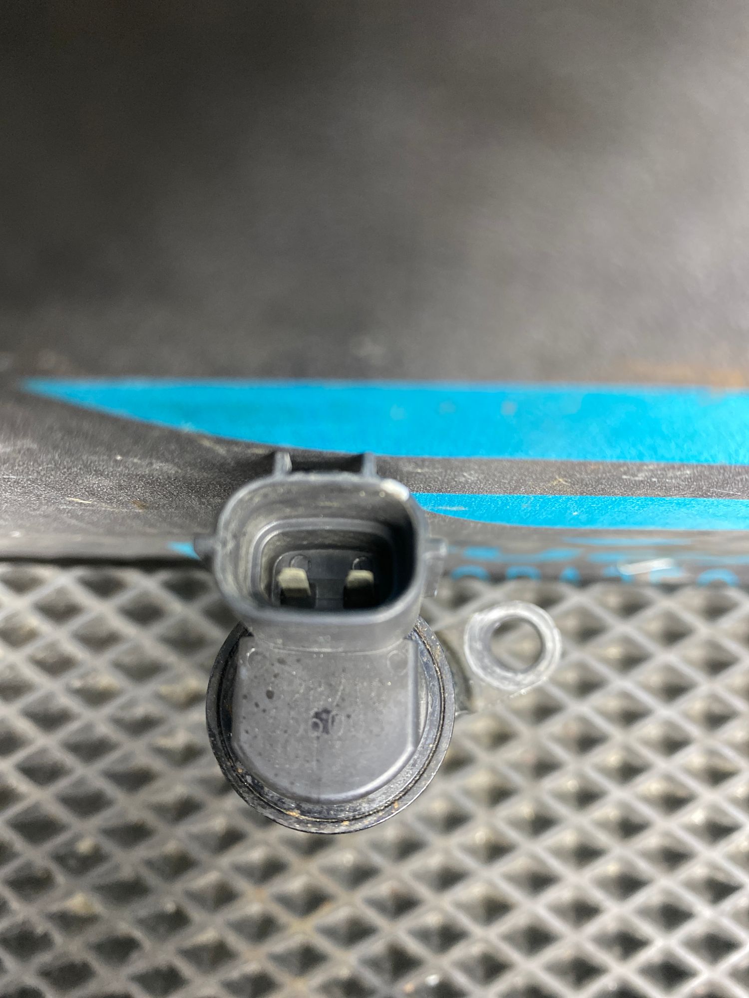 https://ycs.partsauto.market/partsauto-images/thmbs/userImages/c8f07ba63eb5b2f0f6006ea854bf8f7d/part/408d6a4e-6afe-474e-9e55-857291704402_1777121982064.jpg