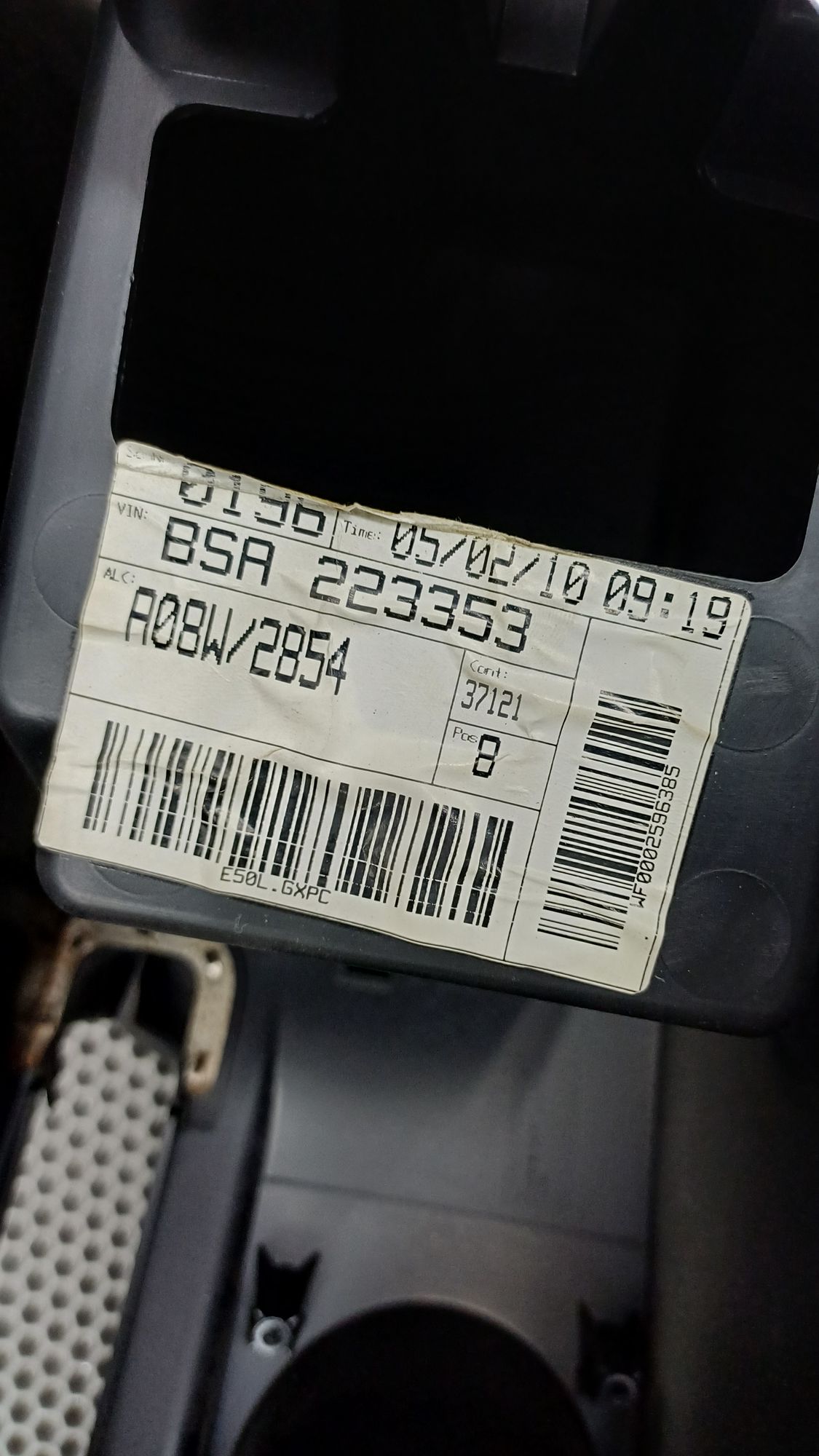 https://ycs.partsauto.market/partsauto-images/thmbs/userImages/c8f07ba63eb5b2f0f6006ea854bf8f7d/part/408ed5ed-dcea-4a92-8654-bf3da49452a3_1775044702481.jpg