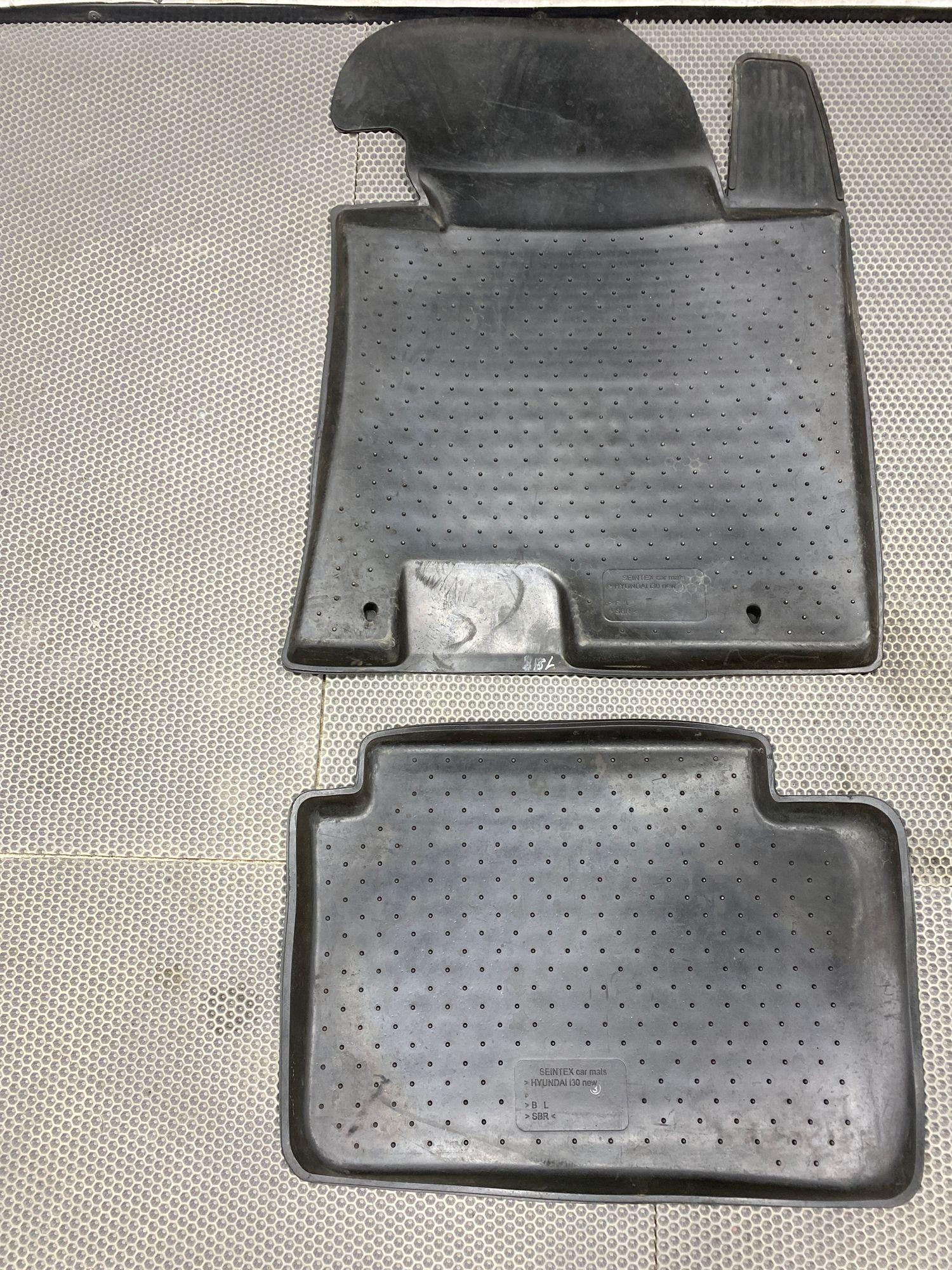 https://ycs.partsauto.market/partsauto-images/thmbs/userImages/c8f07ba63eb5b2f0f6006ea854bf8f7d/part/409d010c-b969-43ff-82db-12417ab8402c_1777563589321.jpg