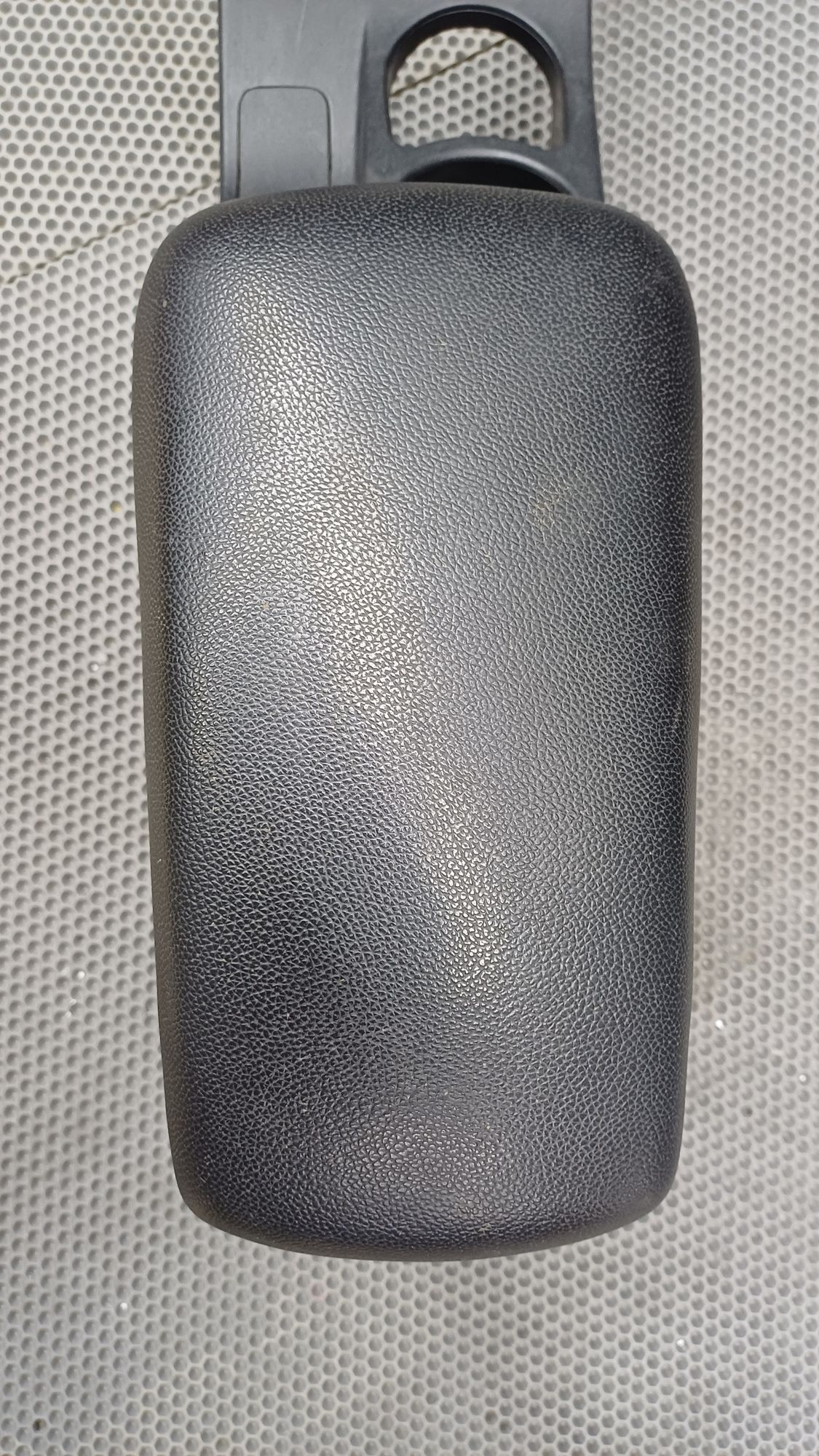 https://ycs.partsauto.market/partsauto-images/thmbs/userImages/c8f07ba63eb5b2f0f6006ea854bf8f7d/part/40cb5c78-4736-48ef-8484-b2fd9898dd68_1775044698326.jpg