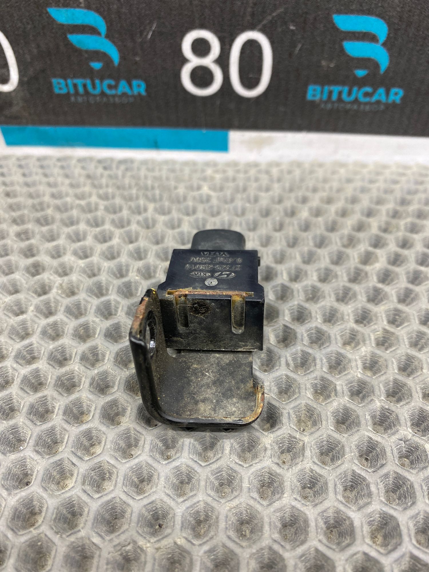 https://ycs.partsauto.market/partsauto-images/thmbs/userImages/c8f07ba63eb5b2f0f6006ea854bf8f7d/part/421bdcf4-3781-4e53-b34d-fe91e6b90b1e_1767712002690.jpg