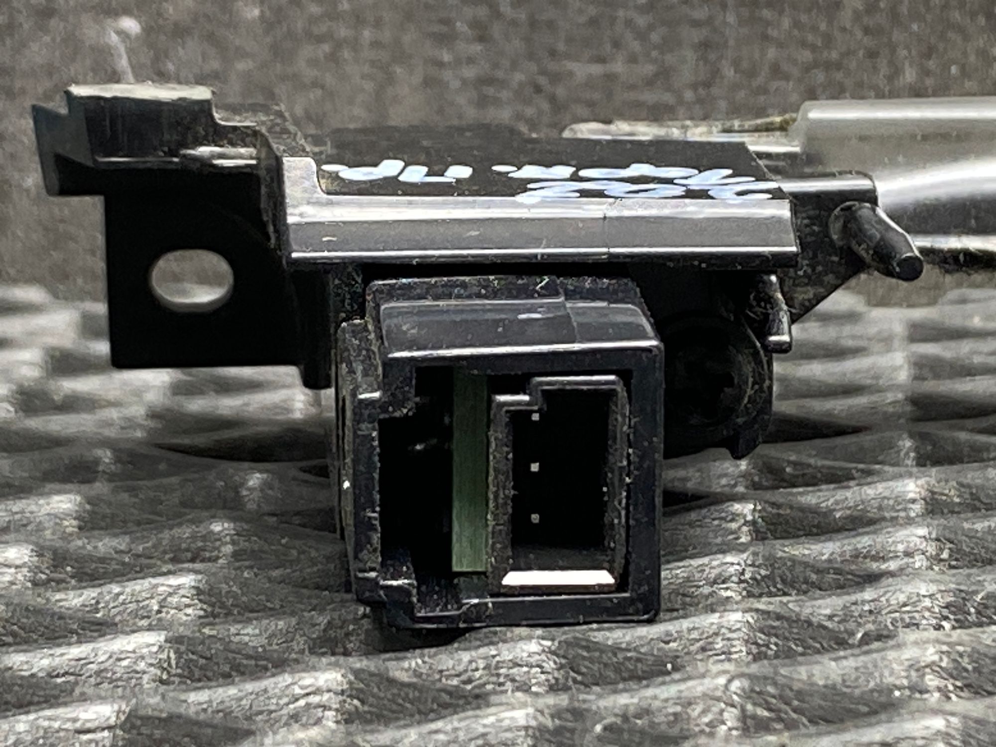 https://ycs.partsauto.market/partsauto-images/thmbs/userImages/c8f07ba63eb5b2f0f6006ea854bf8f7d/part/4299a7fe-8e5d-4565-8cec-e05514f578e5_1777718851715.jpg