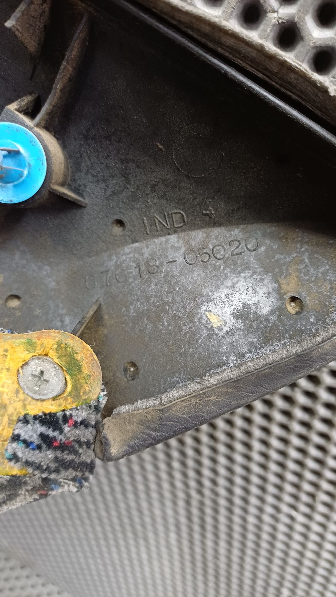 Б/У Обшивка двери задней левой Toyota CARINA E 6 дорест. 1992—1996 1994 Зеленый, 1390 рублей, Краснодар