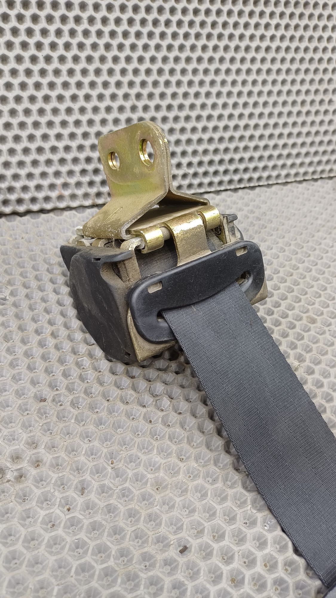 https://ycs.partsauto.market/partsauto-images/thmbs/userImages/c8f07ba63eb5b2f0f6006ea854bf8f7d/part/43736f8c-0f51-41ea-8564-ca1752b46404_1774344299665.jpg