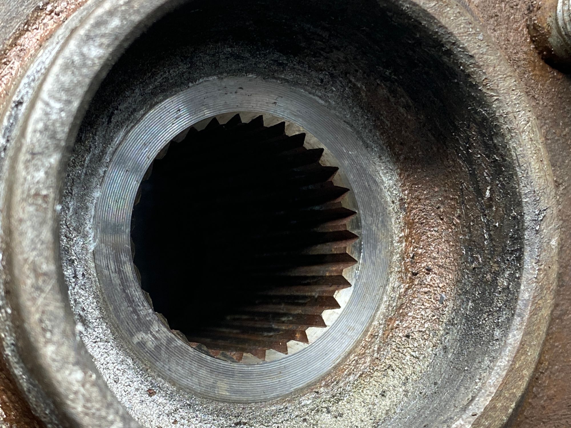 Б/У Ступица передняя левая Kia Optima 4 JF (G4ND) 2.0L AT 2018 Седан, 4490 рублей, Краснодар