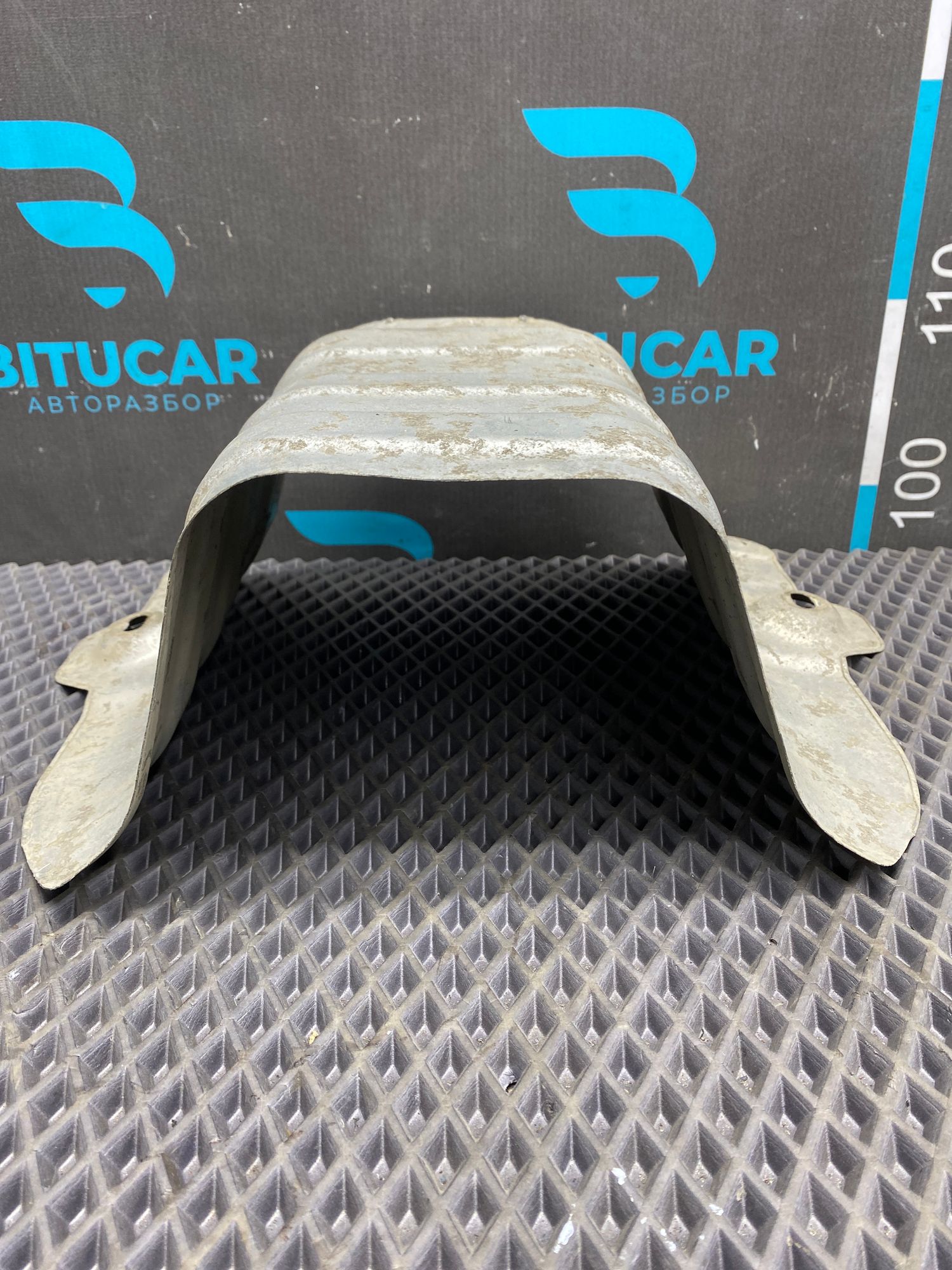 https://ycs.partsauto.market/partsauto-images/thmbs/userImages/c8f07ba63eb5b2f0f6006ea854bf8f7d/part/43818406-0584-4d0c-aed9-3dae0acec57d_1774962013850.jpg