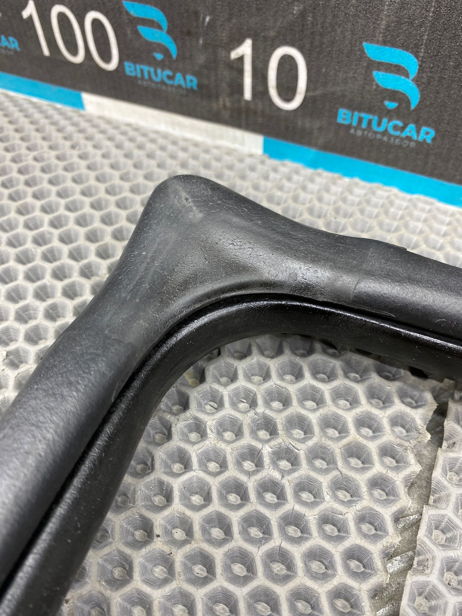 Б/У Уплотнитель проема двери передней правой Kia Ceed 1 ED (G4FC) 1.6L AT 2010 хэтчбек, 990 рублей, Краснодар