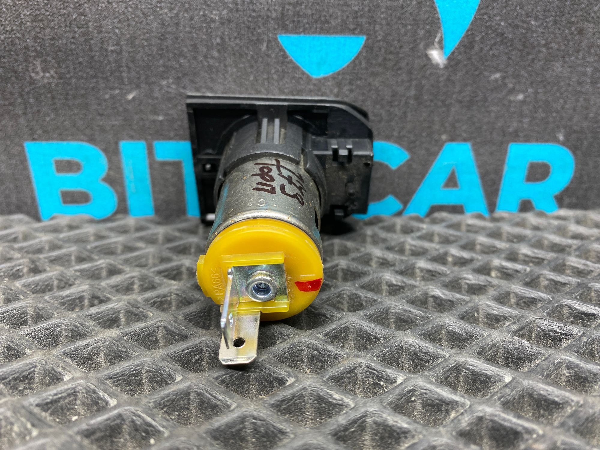 Б/У Розетка 12V прикуривателя Kia Rio 4 (G4FG) 1.6L AT 2021, 890 рублей, Краснодар