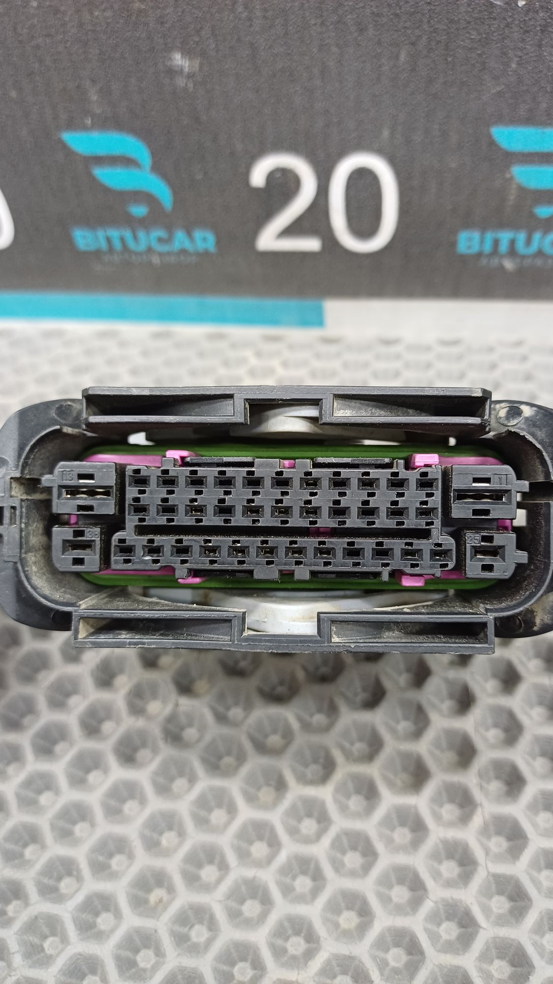 https://ycs.partsauto.market/partsauto-images/thmbs/userImages/c8f07ba63eb5b2f0f6006ea854bf8f7d/part/440410c3-2adb-4866-9bf3-4e75cf4ae058_1777372611990.jpg