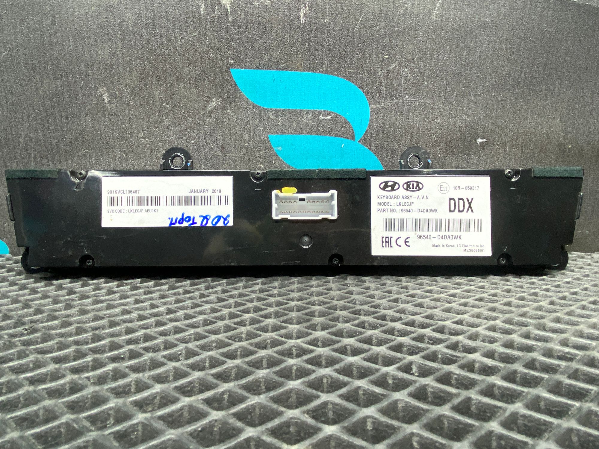 https://ycs.partsauto.market/partsauto-images/thmbs/userImages/c8f07ba63eb5b2f0f6006ea854bf8f7d/part/44114e41-105e-455d-84c7-32a713945424_1777711131392.jpg