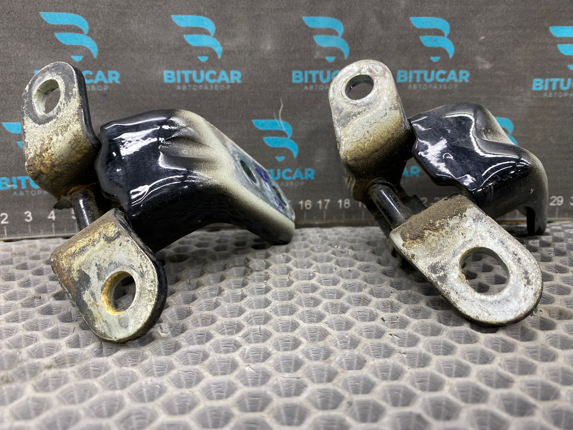 https://ycs.partsauto.market/partsauto-images/thmbs/userImages/c8f07ba63eb5b2f0f6006ea854bf8f7d/part/443370e5-7634-4315-baed-a223db58b2e9_1777640922971.jpg