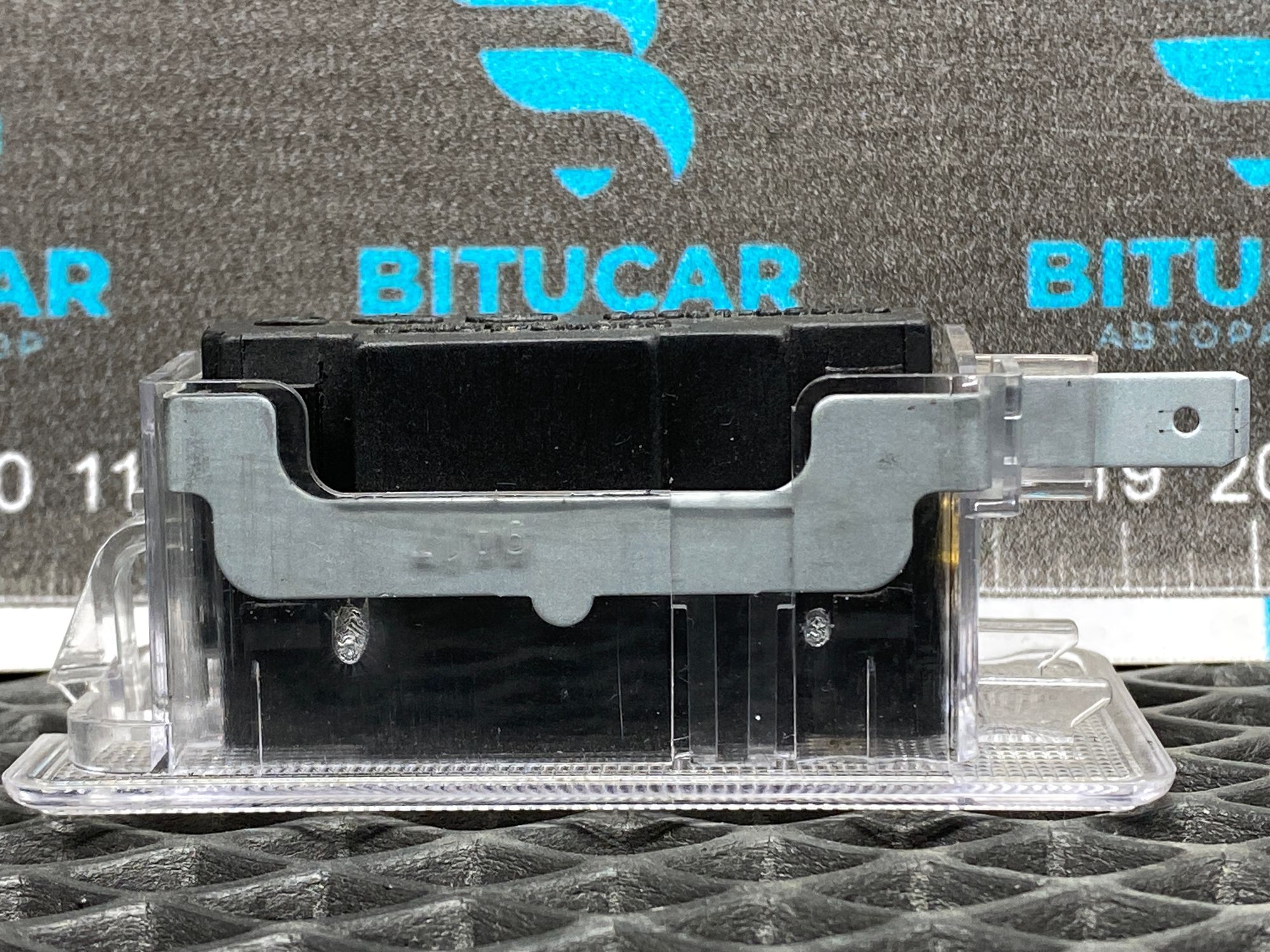 https://ycs.partsauto.market/partsauto-images/thmbs/userImages/c8f07ba63eb5b2f0f6006ea854bf8f7d/part/447b1d2e-ad9f-48c5-83ef-38940391fe59_1777708493190.jpg