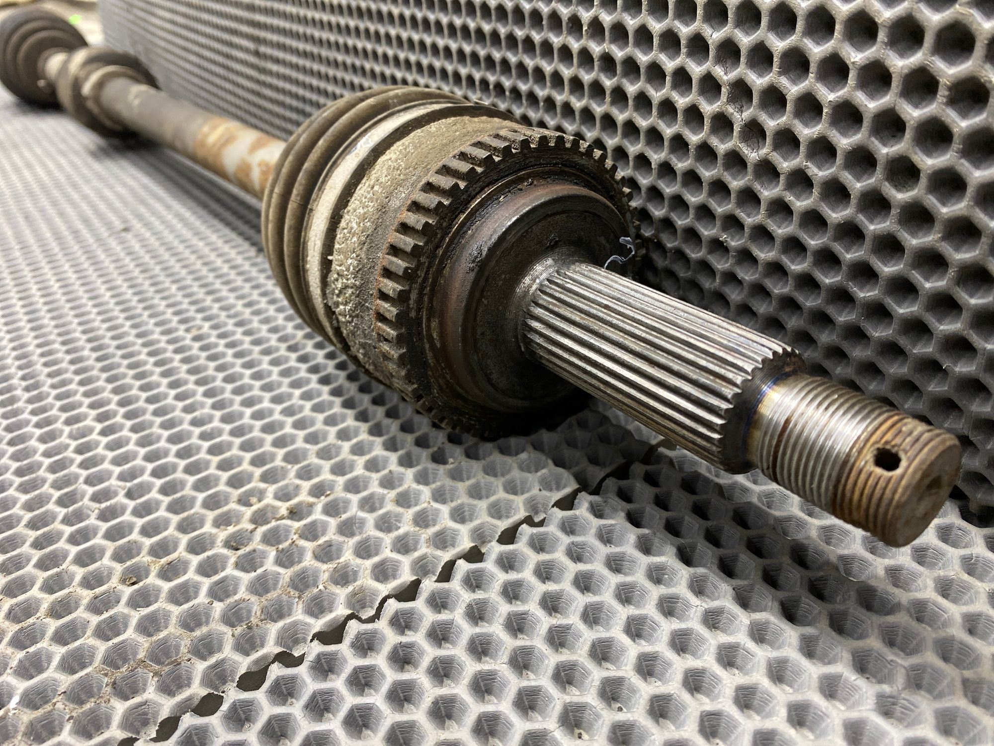 Б/У Привод передний правый Toyota CARINA E 6 дорест. 1992—1996 1994 Зеленый, 5990 рублей, Краснодар