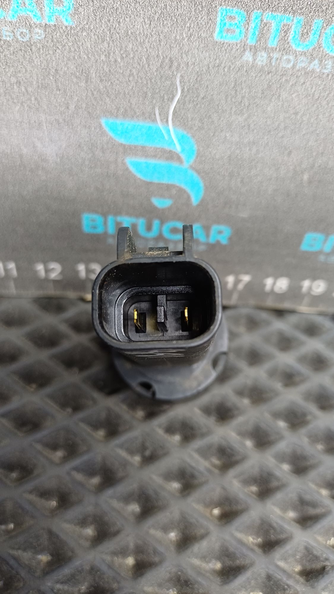 https://ycs.partsauto.market/partsauto-images/thmbs/userImages/c8f07ba63eb5b2f0f6006ea854bf8f7d/part/44b0a1ae-8a64-4449-905d-9987562acd70_1777554600103.jpg