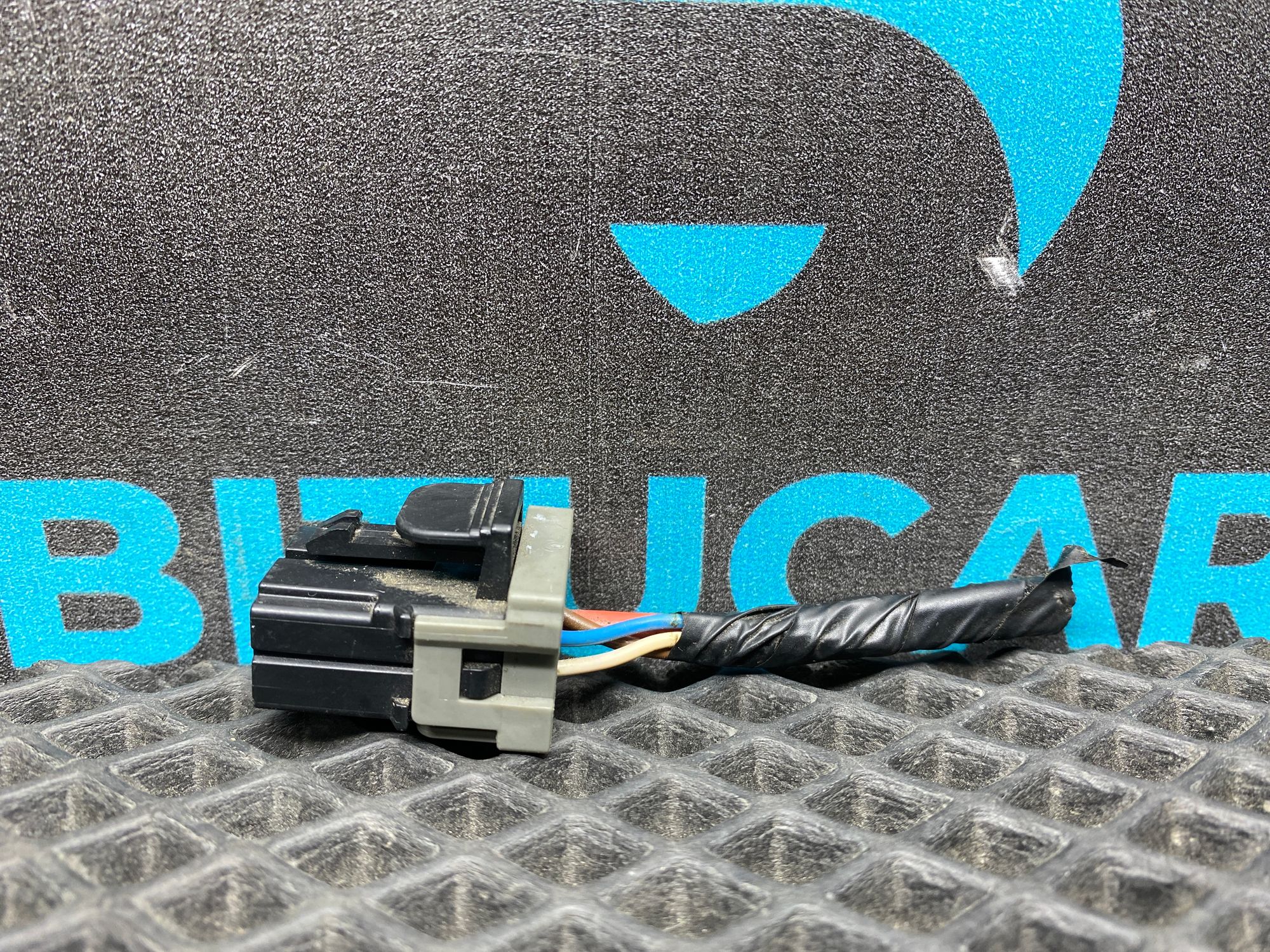 Б/У Фишка резистора отопителя  Kia Rio 4 (G4FG) 1.6L AT 2021, 499 рублей, Краснодар