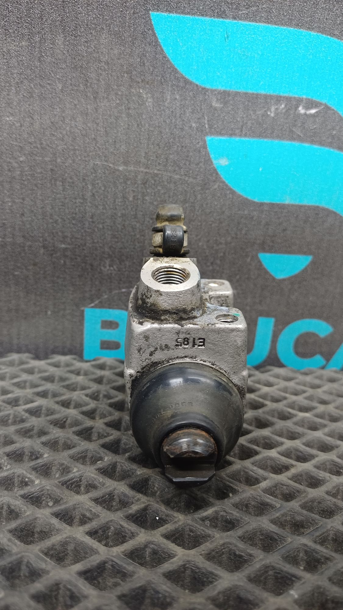 https://ycs.partsauto.market/partsauto-images/thmbs/userImages/c8f07ba63eb5b2f0f6006ea854bf8f7d/part/44d28af6-911d-4878-b1a0-eed9f5addfa5_1777100423725.jpg