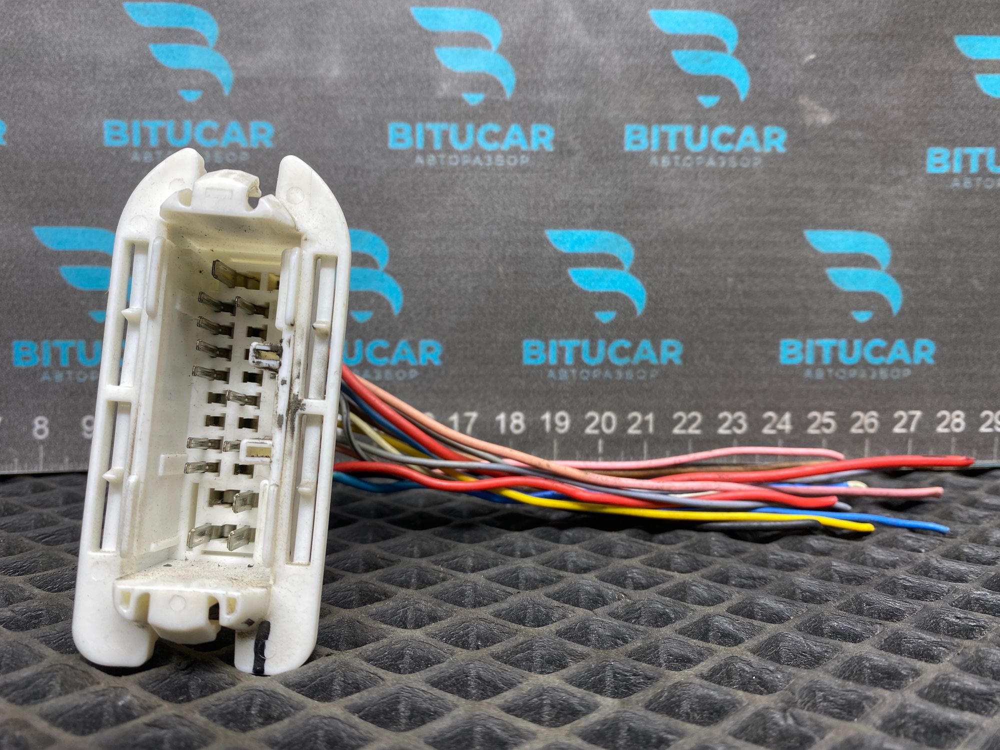 https://ycs.partsauto.market/partsauto-images/thmbs/userImages/c8f07ba63eb5b2f0f6006ea854bf8f7d/part/45030a9c-1f0d-4c4b-9ede-62c822dd72cb_1777447963141.jpg