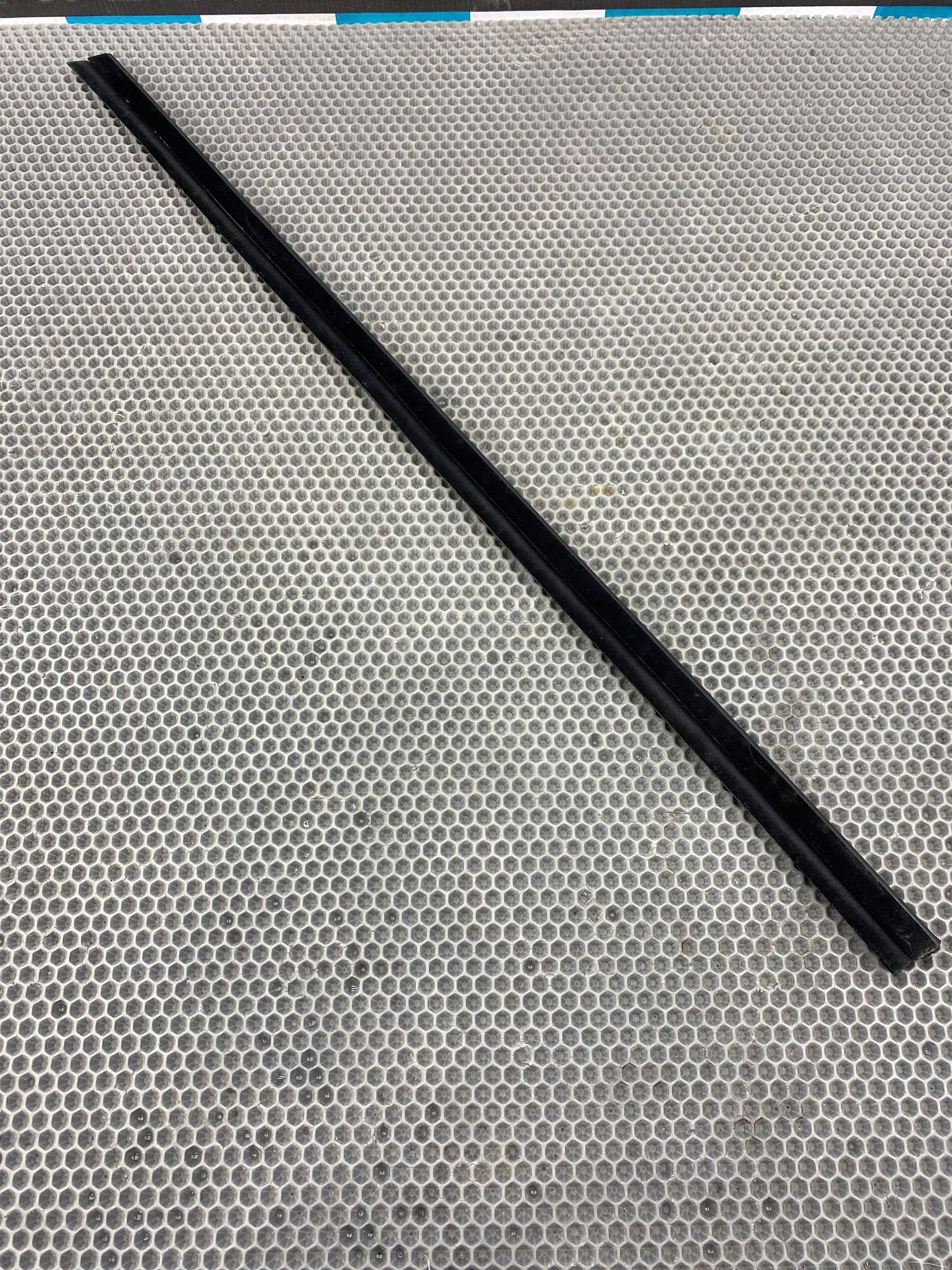 https://ycs.partsauto.market/partsauto-images/thmbs/userImages/c8f07ba63eb5b2f0f6006ea854bf8f7d/part/45beb4f2-bcb5-461a-abcc-84f23fbfb4fa_1775033757066.jpg