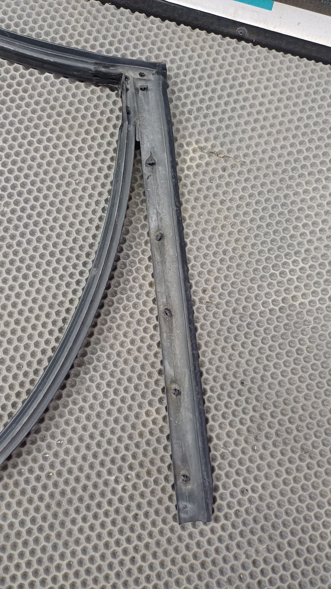 https://ycs.partsauto.market/partsauto-images/thmbs/userImages/c8f07ba63eb5b2f0f6006ea854bf8f7d/part/462db3bd-aacf-4387-9775-d1154fa0dad8_1777202644599.jpg