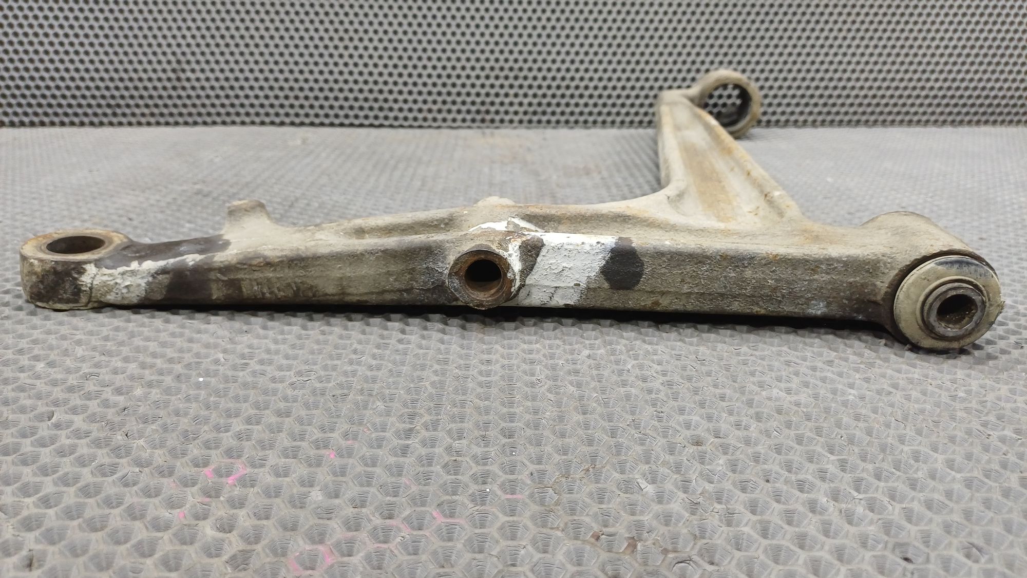 https://ycs.partsauto.market/partsauto-images/thmbs/userImages/c8f07ba63eb5b2f0f6006ea854bf8f7d/part/4648472e-f919-487b-b6ee-ef901e2ec3d3_1774270447385.jpg