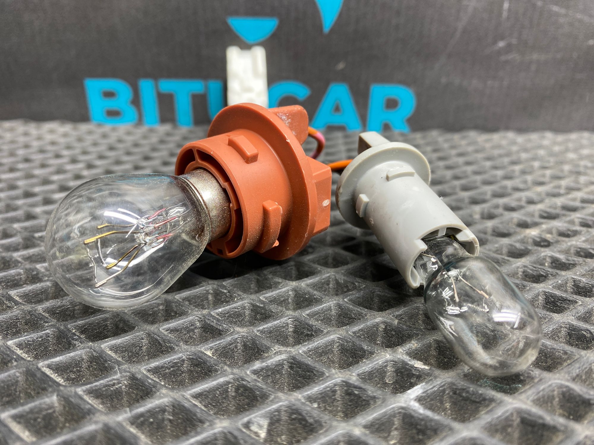 Б/У Патрон фонаря крышки багажника Kia Rio 4 (G4FG) 1.6L AT 2021, 990 рублей, Краснодар