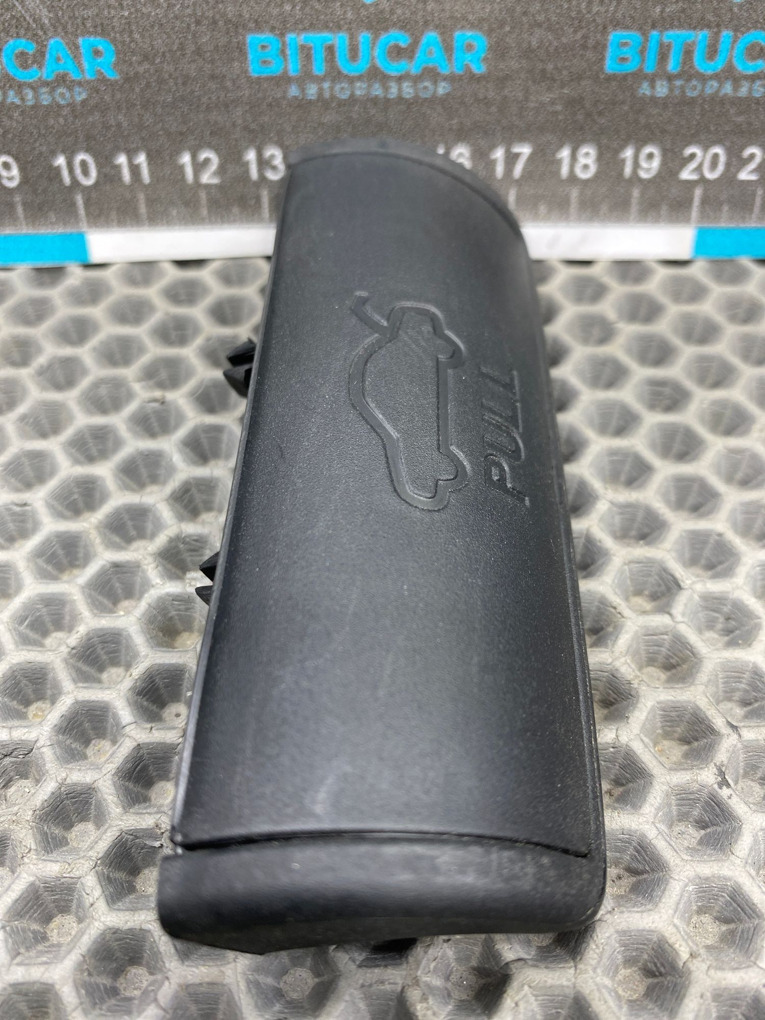https://ycs.partsauto.market/partsauto-images/thmbs/userImages/c8f07ba63eb5b2f0f6006ea854bf8f7d/part/46f5962b-e9bb-4862-89f8-5bc69d46b0c0_1777793982601.jpg