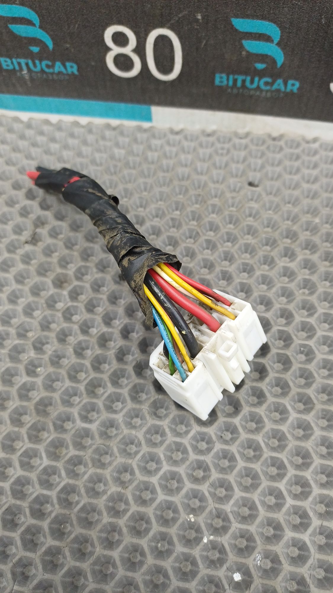 https://ycs.partsauto.market/partsauto-images/thmbs/userImages/c8f07ba63eb5b2f0f6006ea854bf8f7d/part/47186ab4-865b-428c-b43d-fea687869708_1774865713092.jpg