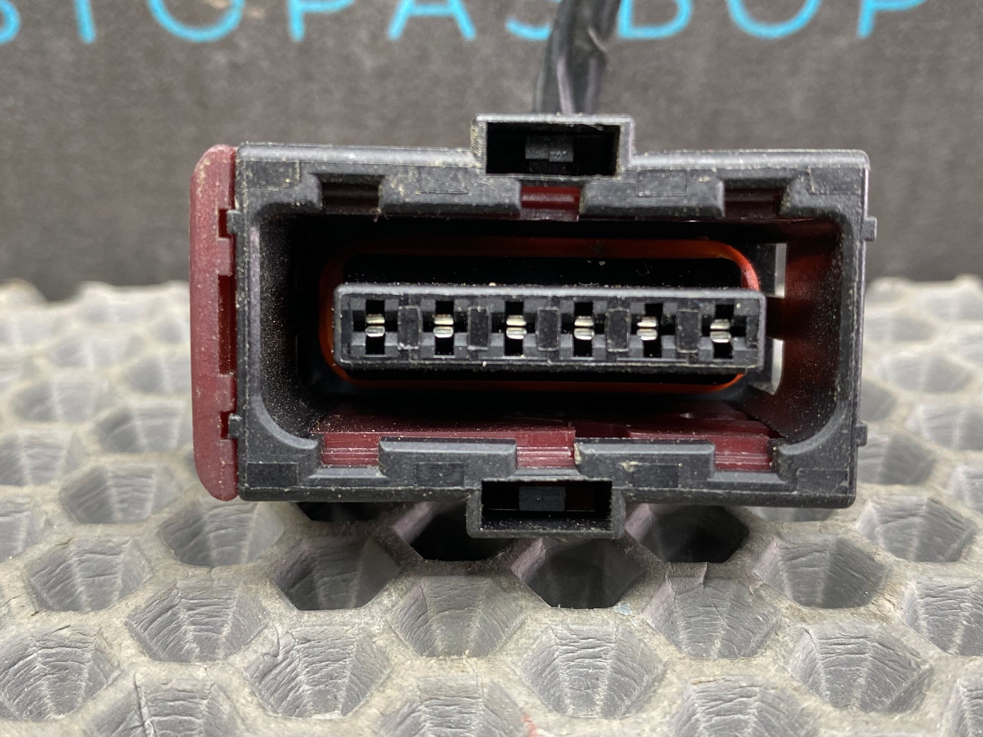 https://ycs.partsauto.market/partsauto-images/thmbs/userImages/c8f07ba63eb5b2f0f6006ea854bf8f7d/part/48445726-4b30-4798-96ed-c12723cc9b67_1777552330604.jpg