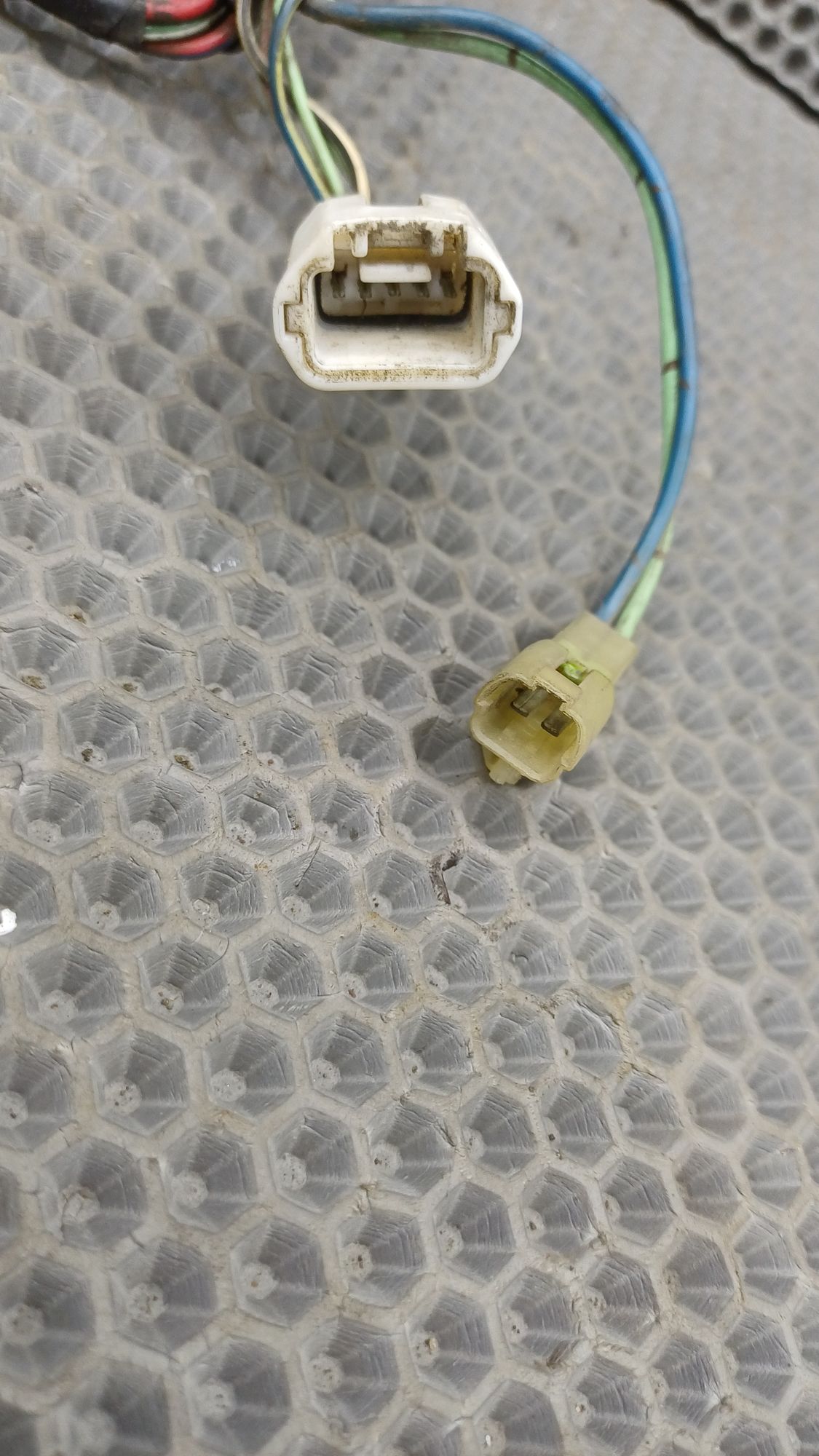 https://ycs.partsauto.market/partsauto-images/thmbs/userImages/c8f07ba63eb5b2f0f6006ea854bf8f7d/part/48c3f043-85c3-4b42-9daa-64560823e6ee_1774343690925.jpg