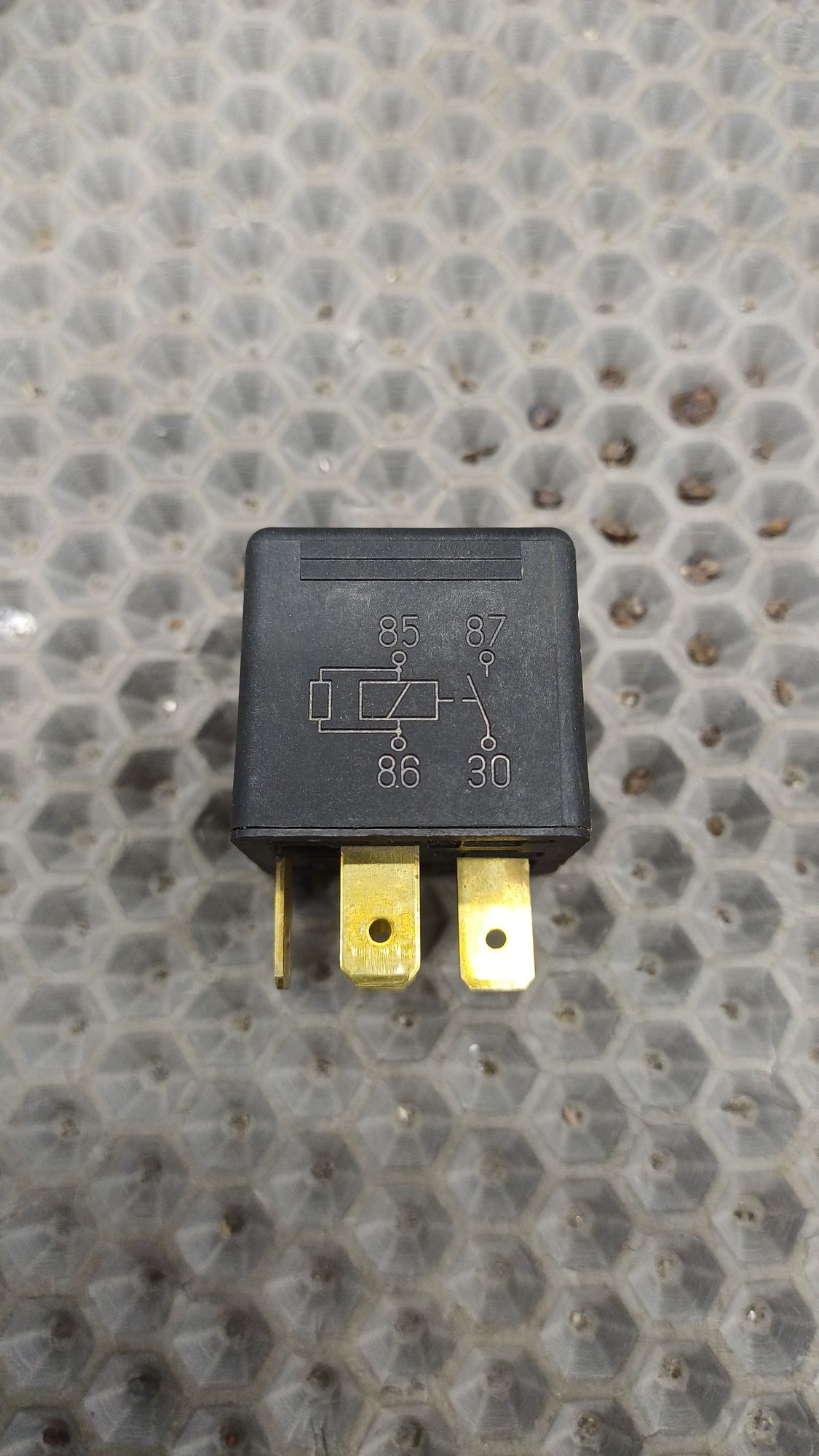 Б/У Реле универсальное Toyota CARINA E 6 дорест. 1992—1996 1994 Зеленый, 499 рублей, Краснодар