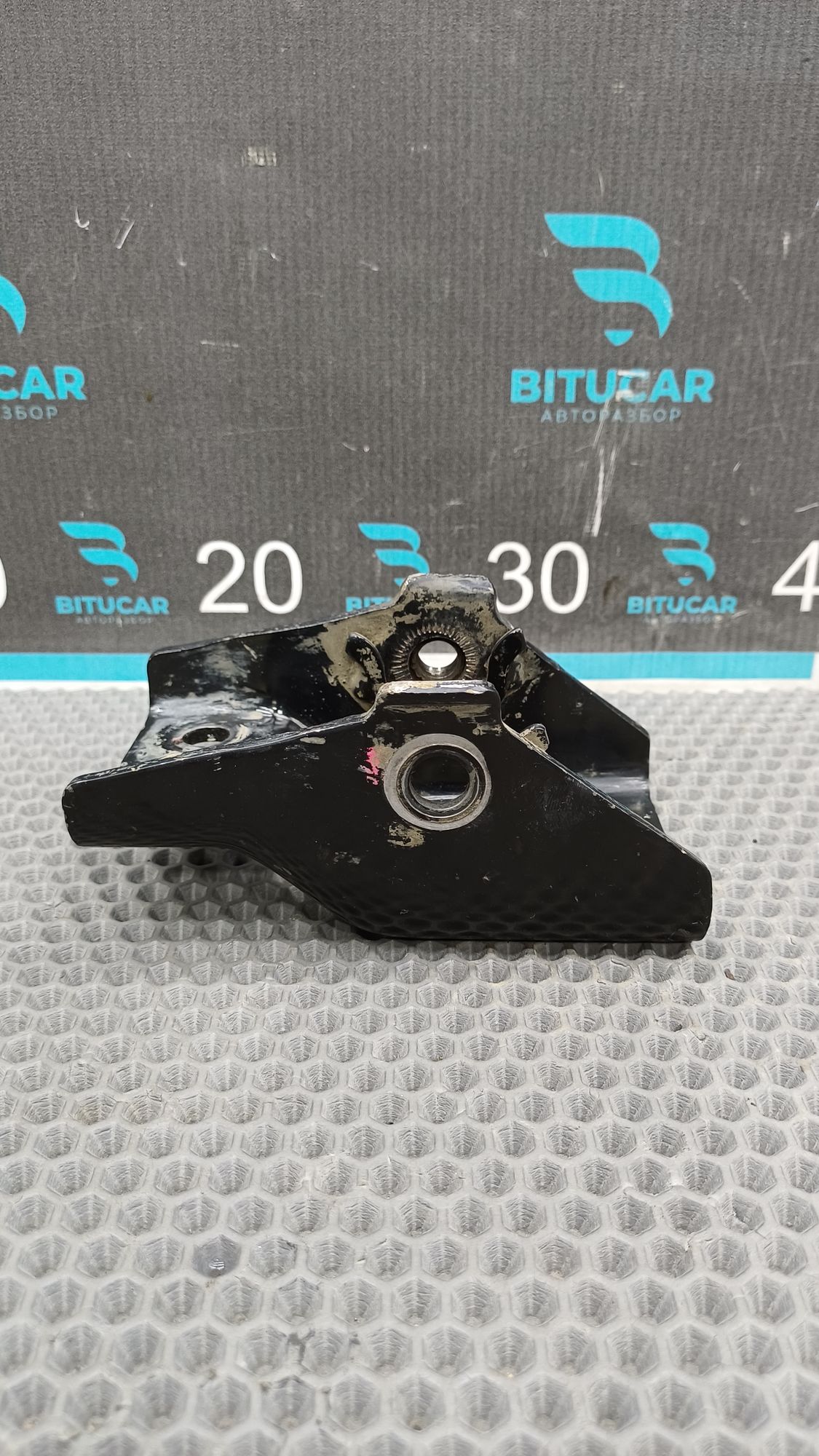 https://ycs.partsauto.market/partsauto-images/thmbs/userImages/c8f07ba63eb5b2f0f6006ea854bf8f7d/part/49a7d5c9-0bb6-4c91-b44c-f66ea6520ec2_1776421781886.jpg