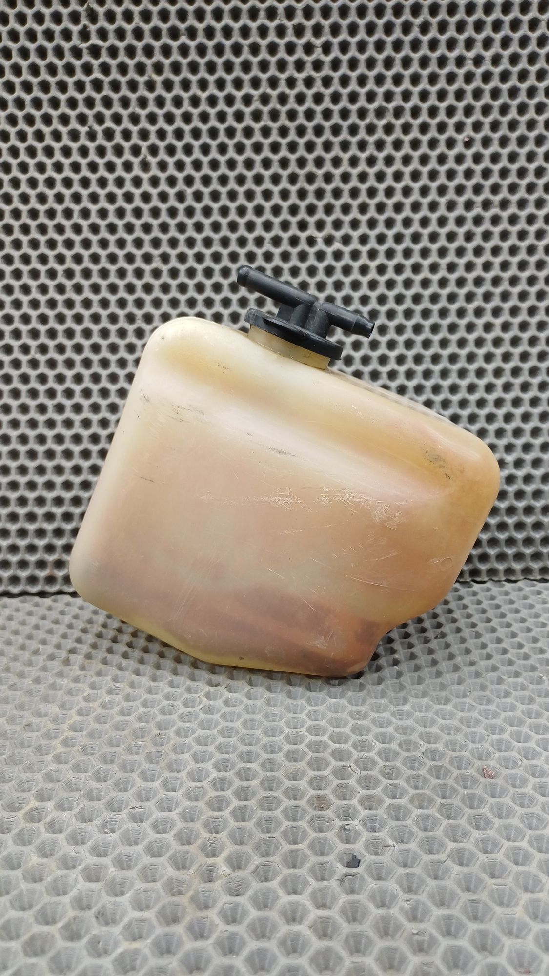 Б/У Бачок расширительный ОЖ Toyota CARINA E 6 дорест. 1992—1996 1994 Зеленый, 1590 рублей, Краснодар