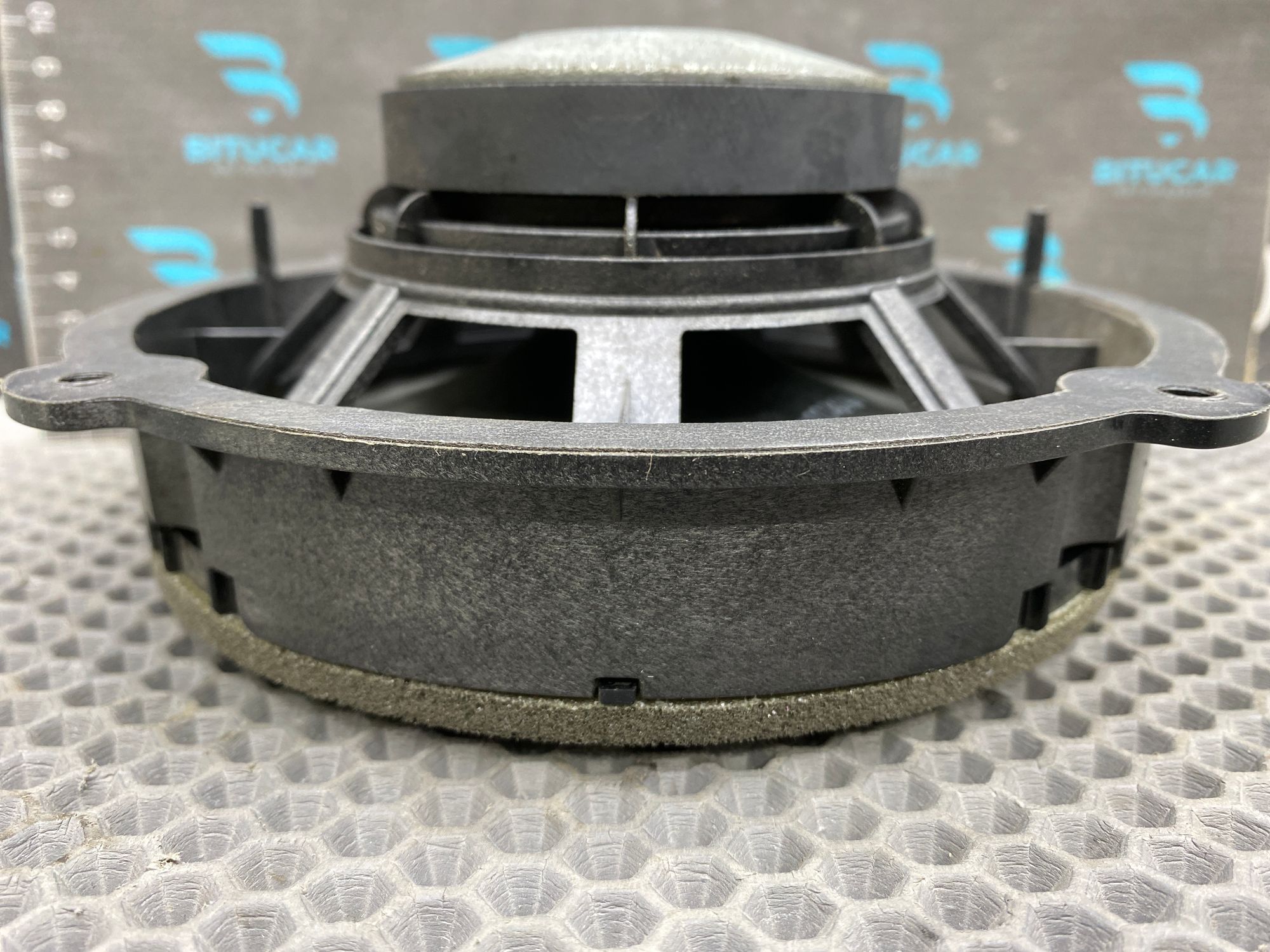 https://ycs.partsauto.market/partsauto-images/thmbs/userImages/c8f07ba63eb5b2f0f6006ea854bf8f7d/part/4a80316a-427f-4726-8f73-edb9cce12063_1777643202461.jpg