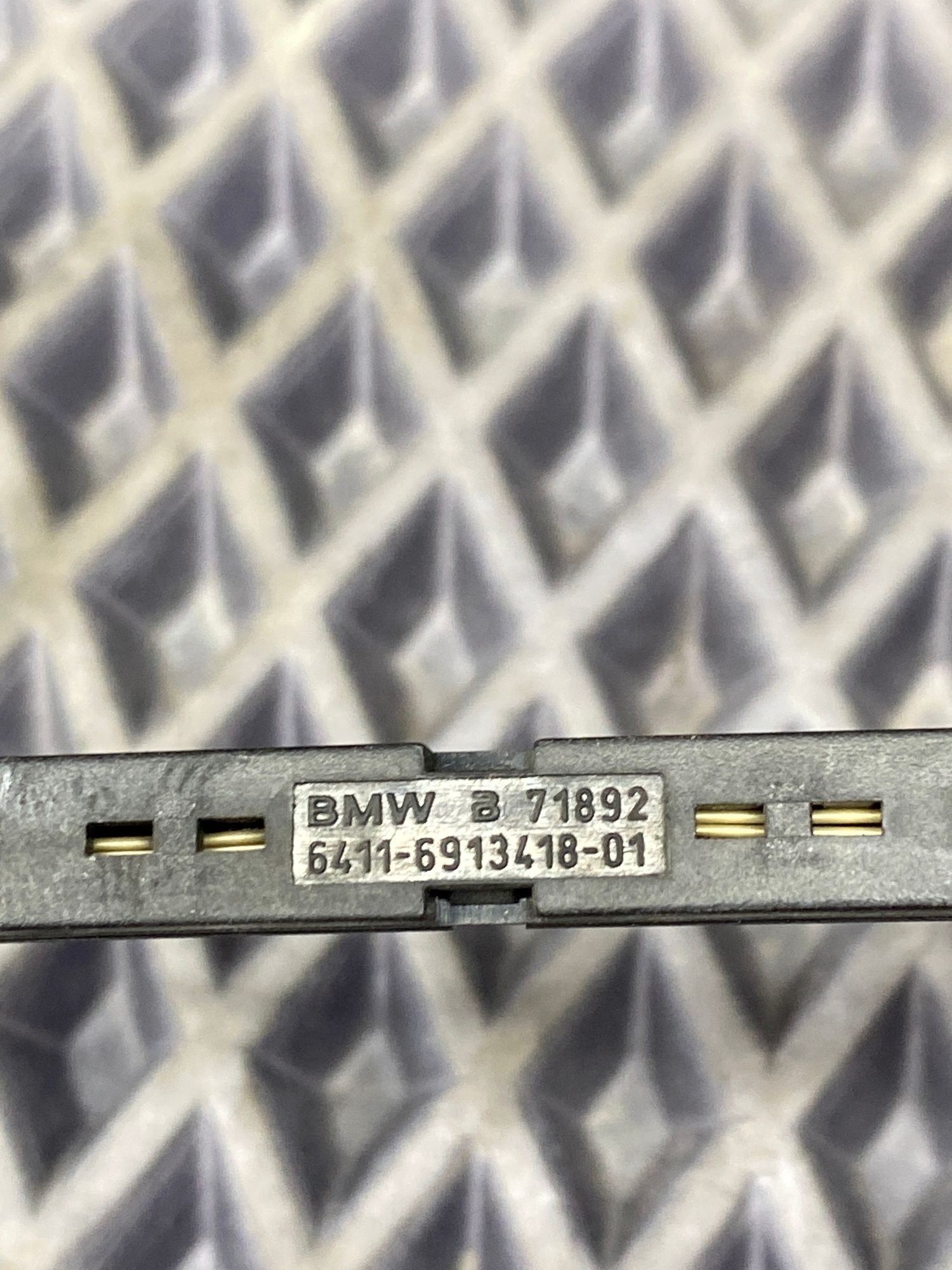 Б/У Датчик температуры воздуха в салоне BMW 7-Series 4 дорест. 2001—2005 2003 Черный, 990 рублей, Краснодар