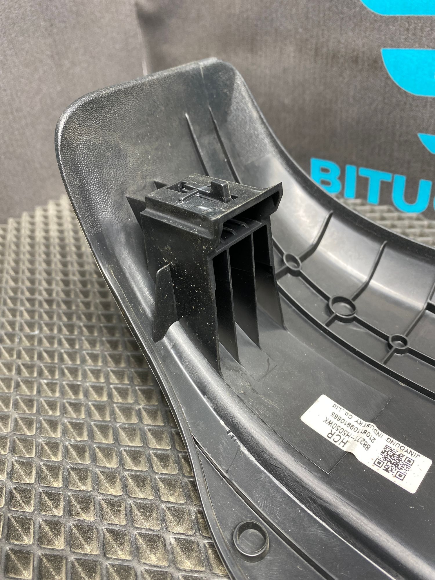 https://ycs.partsauto.market/partsauto-images/thmbs/userImages/c8f07ba63eb5b2f0f6006ea854bf8f7d/part/4b9d760d-5ac9-4104-b4d6-42516937ed1e_1777012412707.jpg