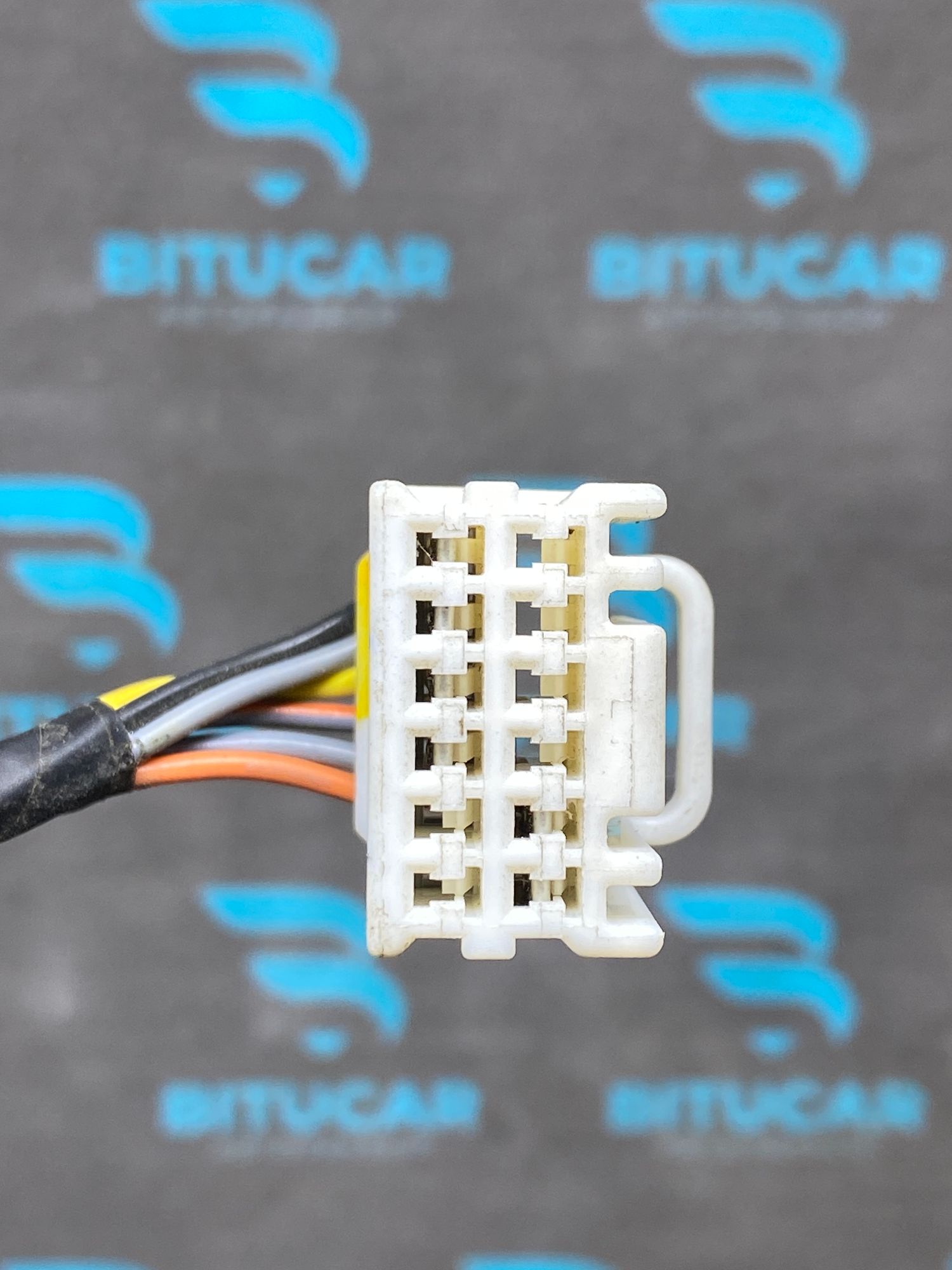 https://ycs.partsauto.market/partsauto-images/thmbs/userImages/c8f07ba63eb5b2f0f6006ea854bf8f7d/part/4c6438be-5fec-445f-b33d-e4ae68fbefc0_1777476268215.jpg