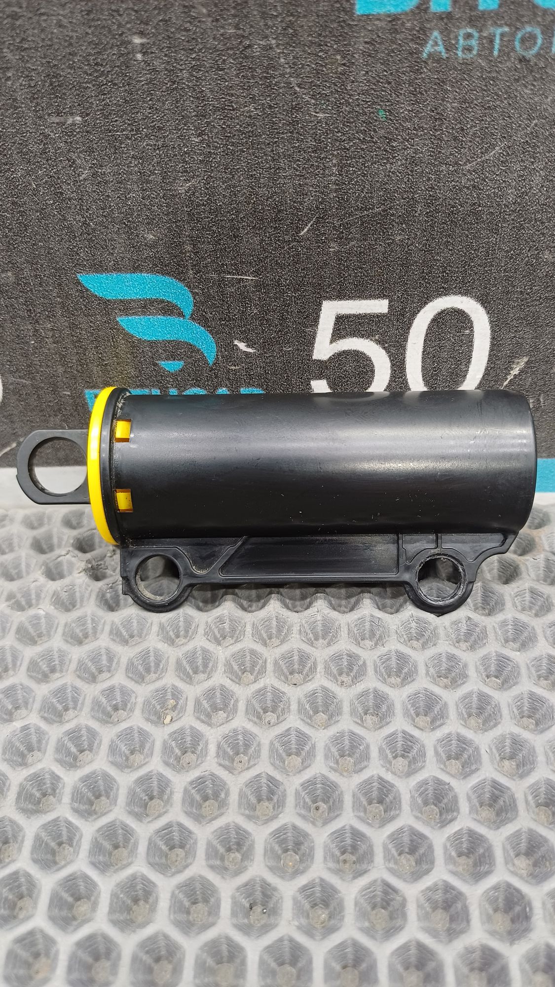 Б/У Амортизатор бардачка Kia Optima 4 JF (G4KJ) 2.4L AT 2019 GT-Line, 990 рублей, Краснодар