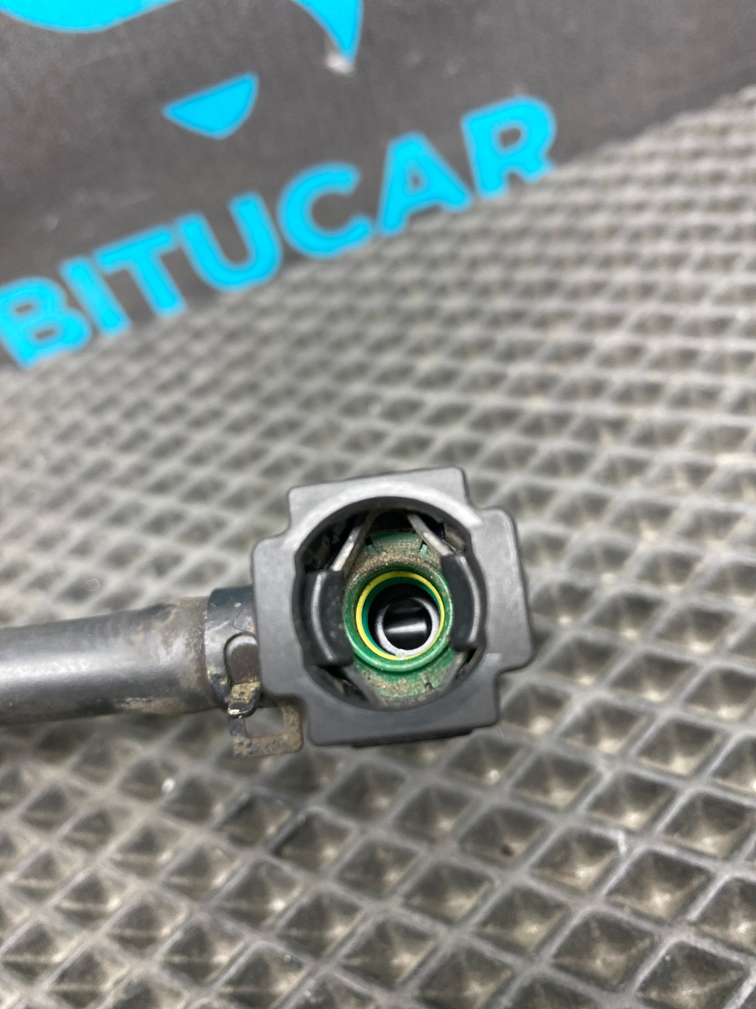 https://ycs.partsauto.market/partsauto-images/thmbs/userImages/c8f07ba63eb5b2f0f6006ea854bf8f7d/part/4ce7b405-4d63-4748-997c-5f2b25eb4fdf_1776857082534.jpg