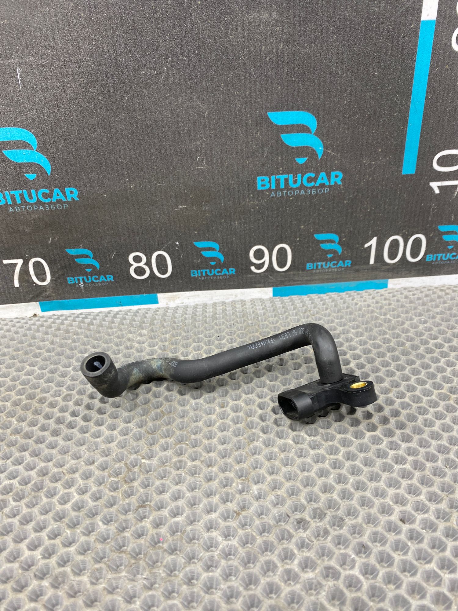 https://ycs.partsauto.market/partsauto-images/thmbs/userImages/c8f07ba63eb5b2f0f6006ea854bf8f7d/part/4d2f91f8-55a1-4663-9153-6f7b7ad5e5ad_1768554468428.jpg