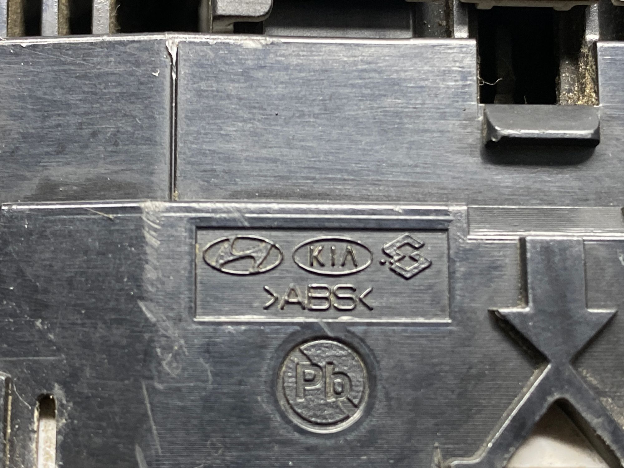 https://ycs.partsauto.market/partsauto-images/thmbs/userImages/c8f07ba63eb5b2f0f6006ea854bf8f7d/part/4db57c69-eb36-4ec2-bdb0-ea5ac5d91101_1776928441391.jpg