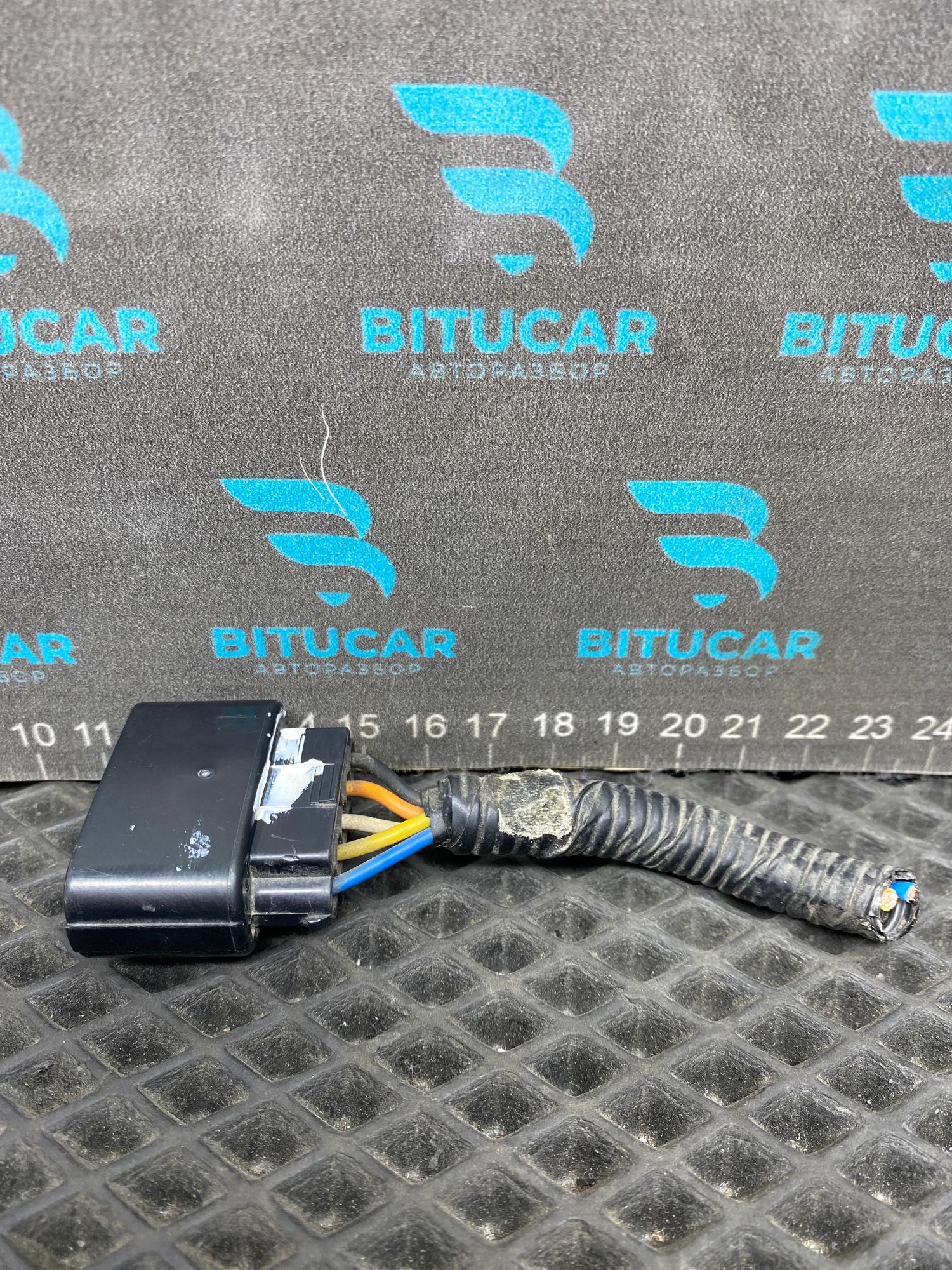 https://ycs.partsauto.market/partsauto-images/thmbs/userImages/c8f07ba63eb5b2f0f6006ea854bf8f7d/part/4dd9dbd9-c822-4fc7-9a61-65d529a266e1_1777551512923.jpg