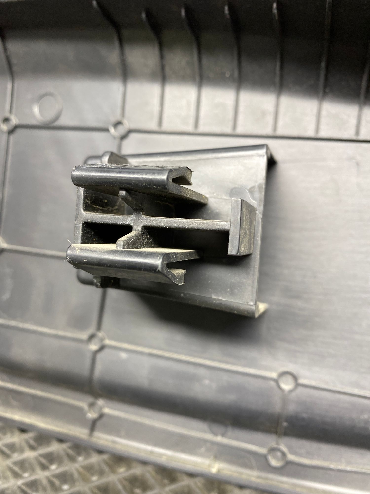 https://ycs.partsauto.market/partsauto-images/thmbs/userImages/c8f07ba63eb5b2f0f6006ea854bf8f7d/part/4e68c655-7185-4943-8de8-3a0f796a9aad_1777620408060.jpg
