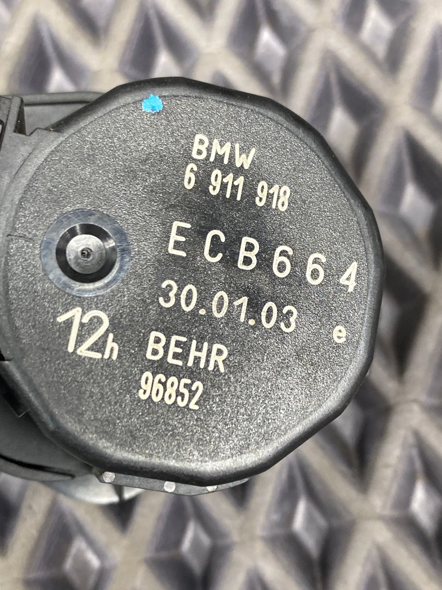 Б/У Сервопривод заслонок отопителя BMW 7-Series 4 дорест. 2001—2005 2003 Черный, 890 рублей, Краснодар