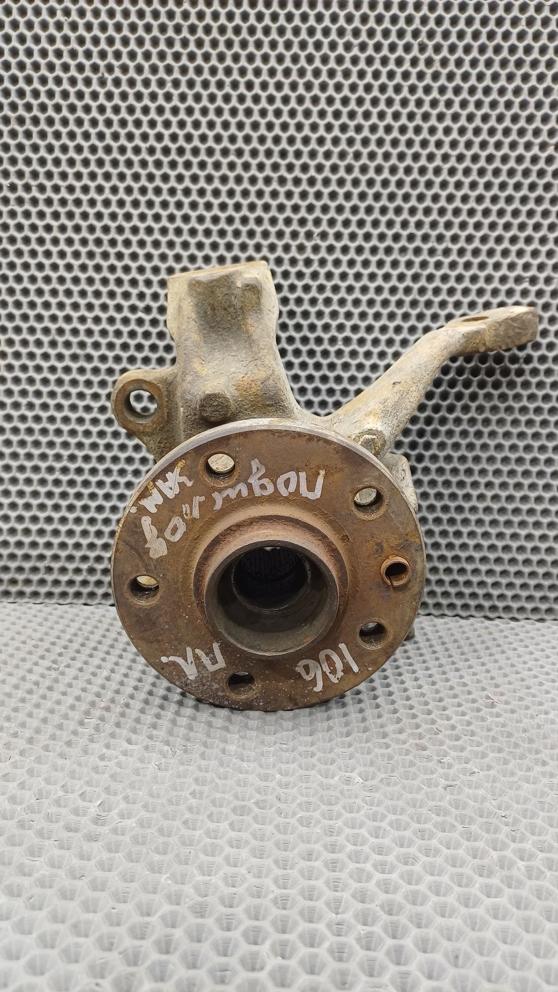 https://ycs.partsauto.market/partsauto-images/thmbs/userImages/c8f07ba63eb5b2f0f6006ea854bf8f7d/part/4f92cf30-abe0-489d-82fb-4e0600bb081b_1774178407820.jpg