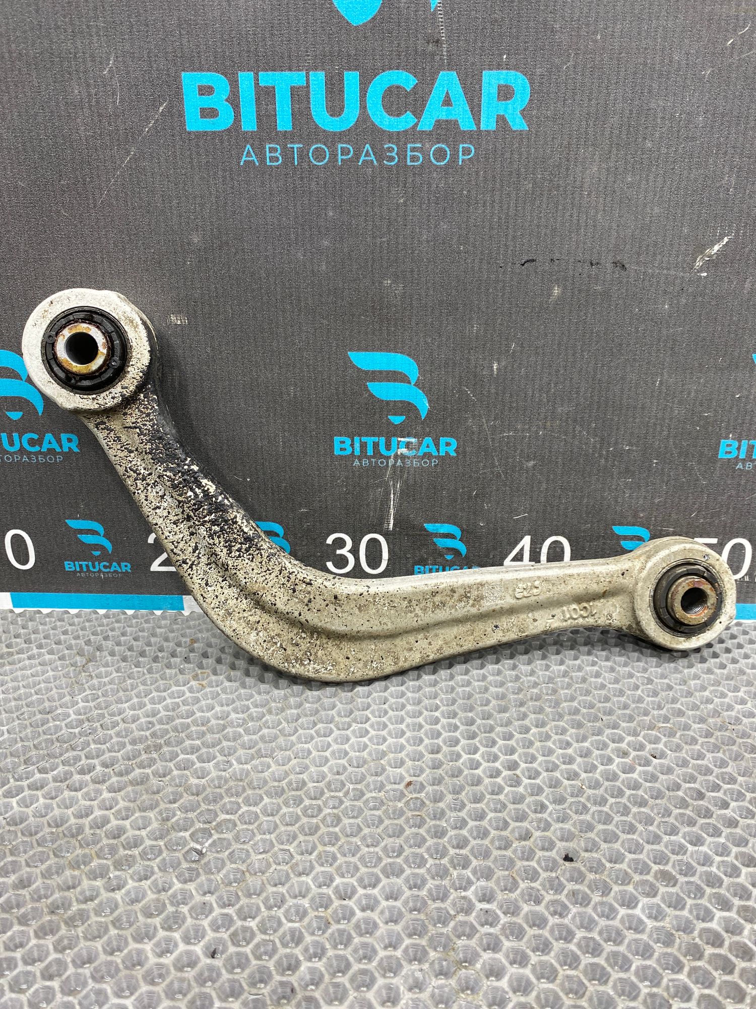 https://ycs.partsauto.market/partsauto-images/thmbs/userImages/c8f07ba63eb5b2f0f6006ea854bf8f7d/part/4ffbe0ef-36eb-404a-88d0-ec23d0231551_1775201407174.jpg