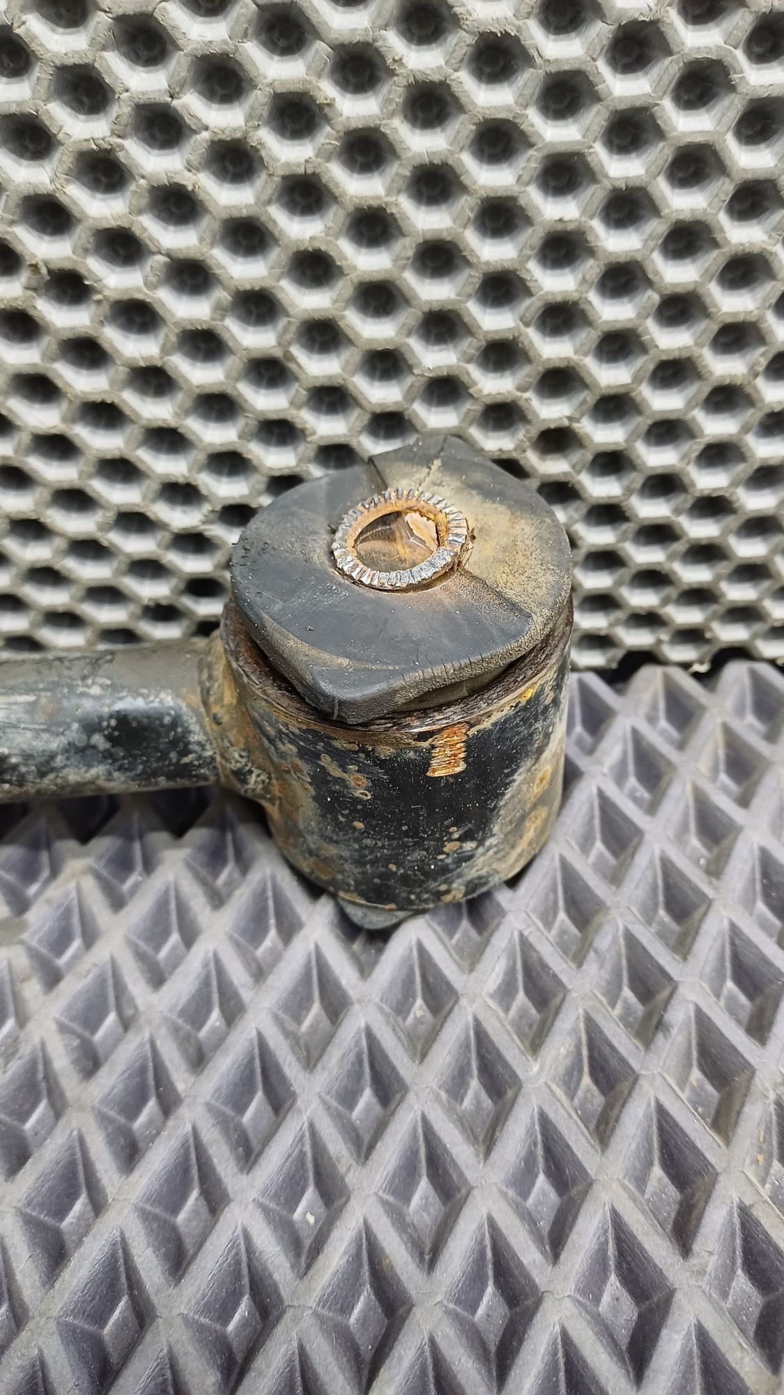 Б/У Тяга поперечная правая задняя Toyota CARINA E 6 дорест. 1992—1996 1994 Зеленый, 590 рублей, Краснодар