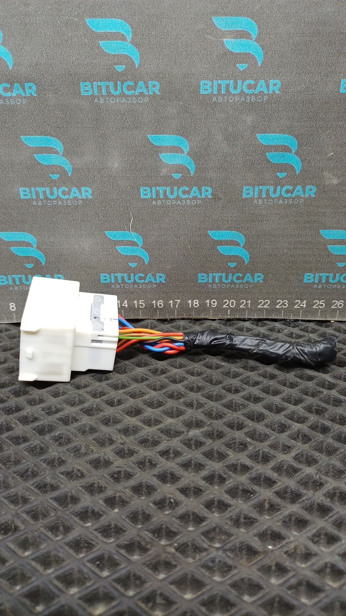 https://ycs.partsauto.market/partsauto-images/thmbs/userImages/c8f07ba63eb5b2f0f6006ea854bf8f7d/part/50fb6df5-4bfe-4e8e-8c08-b3e512cacaea_1777562059436.jpg