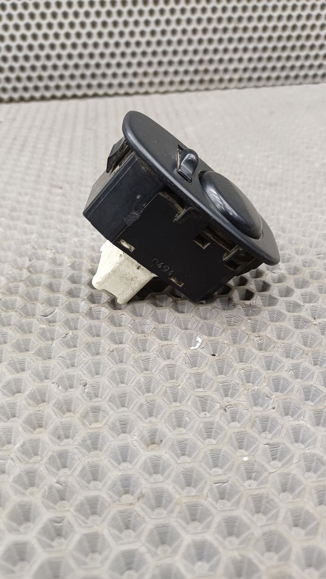 Б/У Кнопка управления зеркалами Toyota CARINA E 6 дорест. 1992—1996 1994 Зеленый, 890 рублей, Краснодар