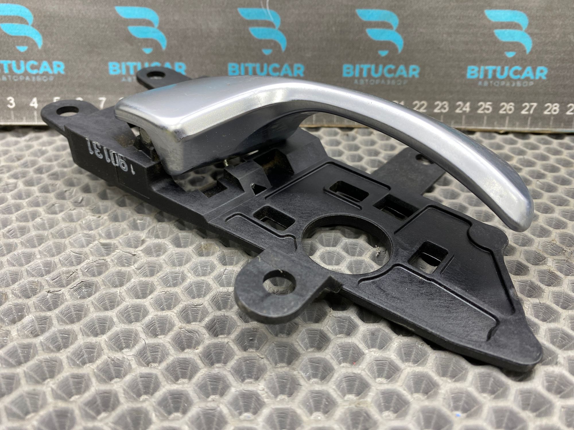 https://ycs.partsauto.market/partsauto-images/thmbs/userImages/c8f07ba63eb5b2f0f6006ea854bf8f7d/part/51a2f88b-f6fd-4885-b3a1-4622b1ef3031_1777625218017.jpg