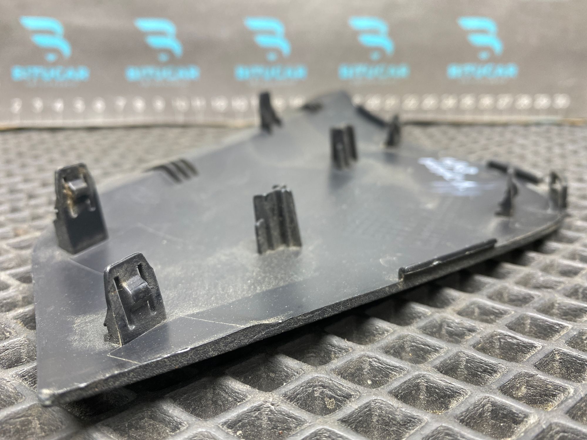 https://ycs.partsauto.market/partsauto-images/thmbs/userImages/c8f07ba63eb5b2f0f6006ea854bf8f7d/part/52de16dd-8bf0-4ed5-a446-6ffa67f43e0f_1777443475962.jpg